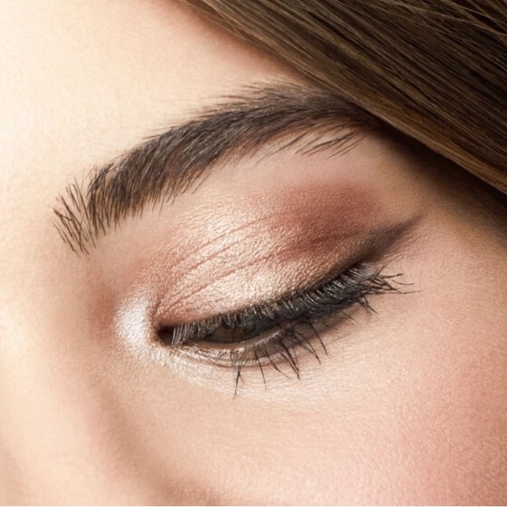 E.L.F. Cream & Sugar Eyeshadow Palette Neutral Shades